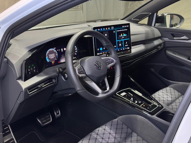 Volkswagen Golf 2.0 TDI DSG R-Line