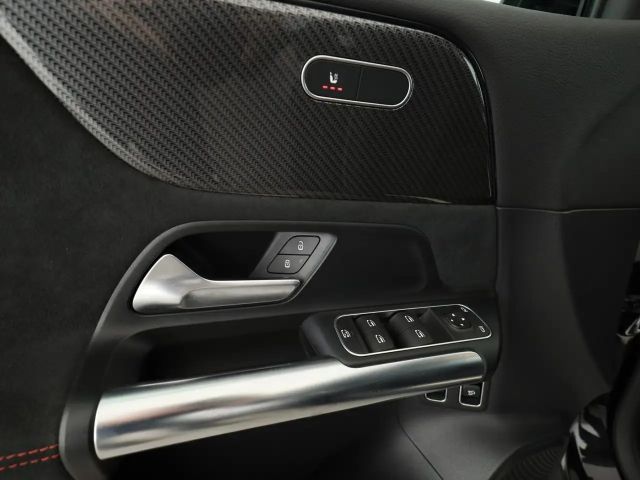 Mercedes-Benz B 250 AMG Line B 250 e