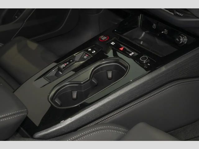 Audi A6 Avant Quattro S-Line