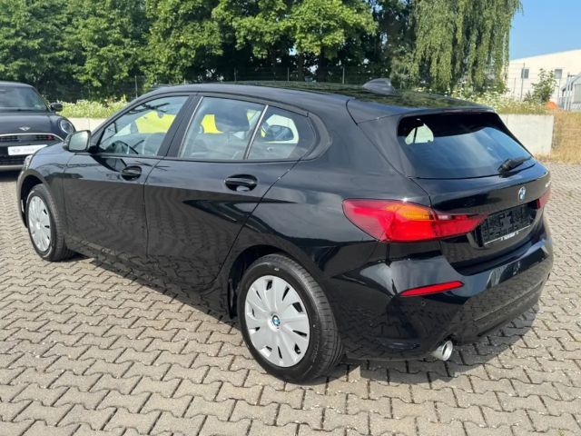 BMW 116 116i 5-deurs Sedan