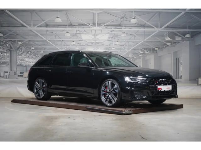 Audi S6 Avant Quattro