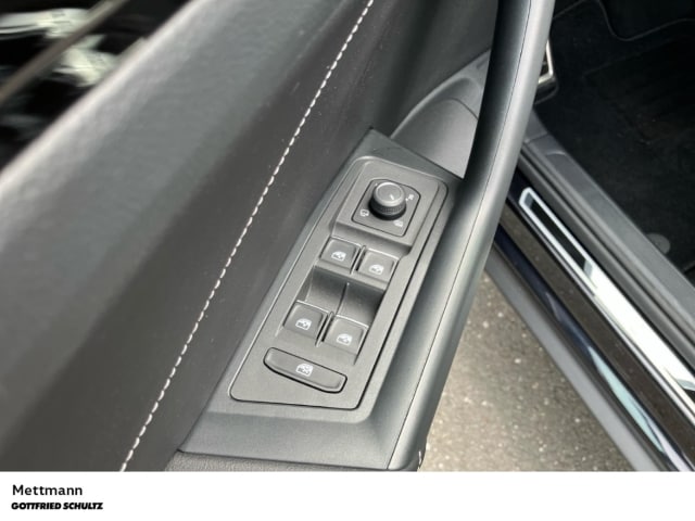 Volkswagen T-Roc 1.5 TSI DSG R-Line