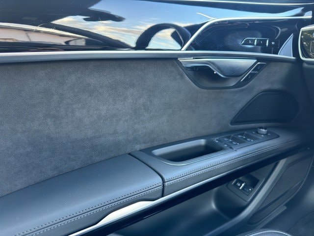 Audi A8 60 TFSI Hybride Quattro