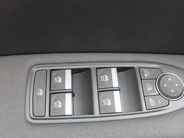 Renault Symbioz TCe 140 Mild-Hybrid EVOLUTION *KAMERA/LED/CARPLAY*