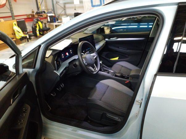 Volkswagen Golf 1.5 TSI Variant