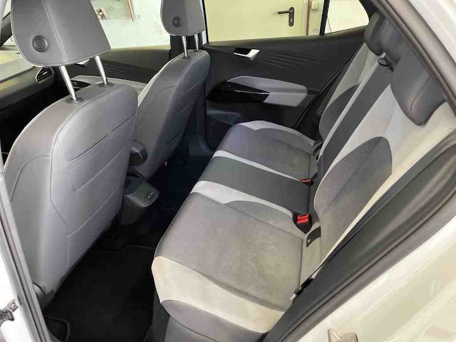 Volkswagen ID.3 145PS ACC.AREA-VIEW.NAVI.PANO.LED.APP-C.LKRD-HZG.SHZ