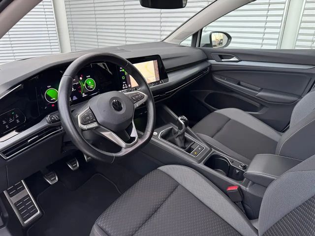 Volkswagen Golf 1.5 TSI Golf VIII IQ.Drive