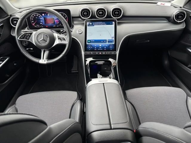 Mercedes-Benz C 180 AVANTGARDE Sedan