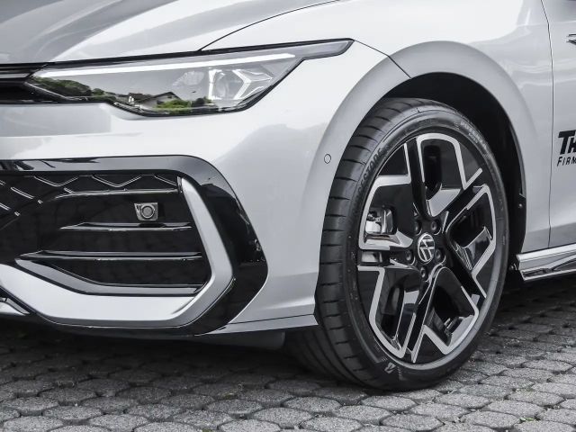 Volkswagen Golf 1.5 eTSI DSG R-Line Variant