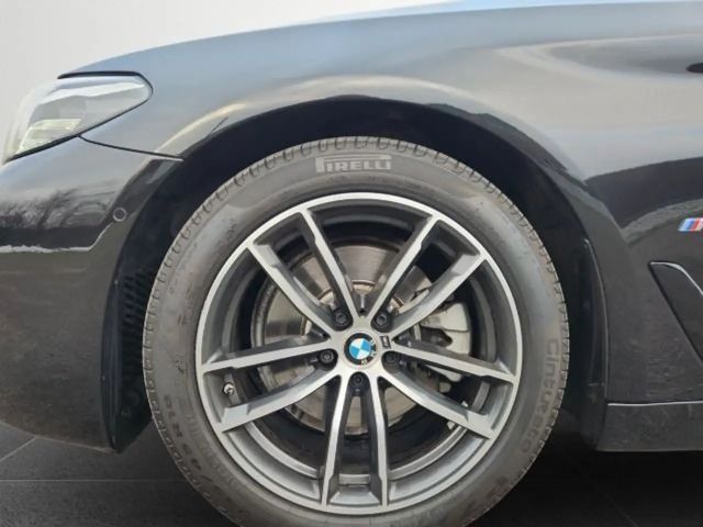 BMW 520 520d M-Sport Touring