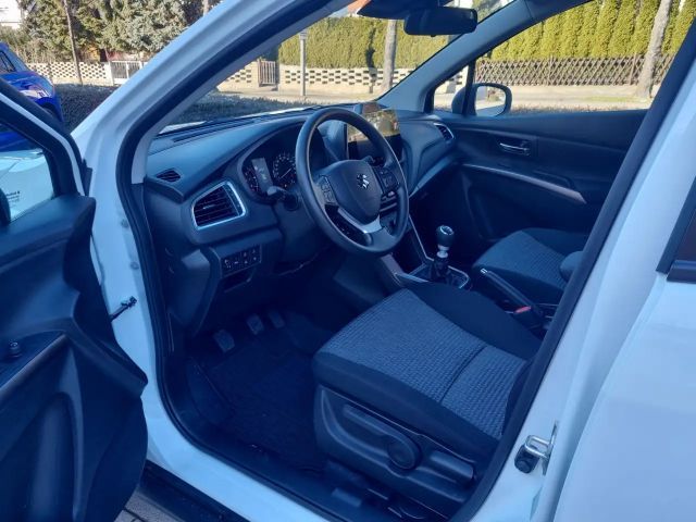 Suzuki S-Cross *Navigation* *PDC* *Kamera*