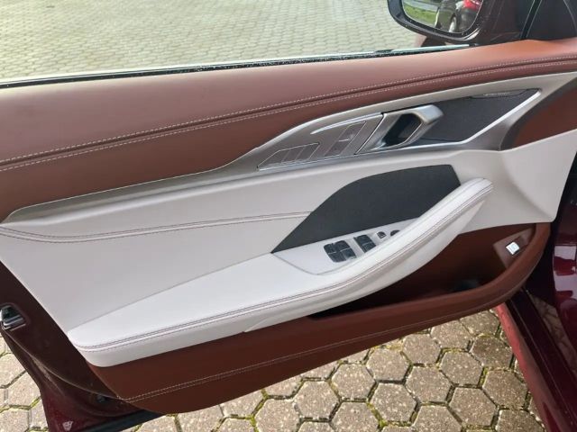 BMW M850 Coupé Gran Coupé Sedan xDrive