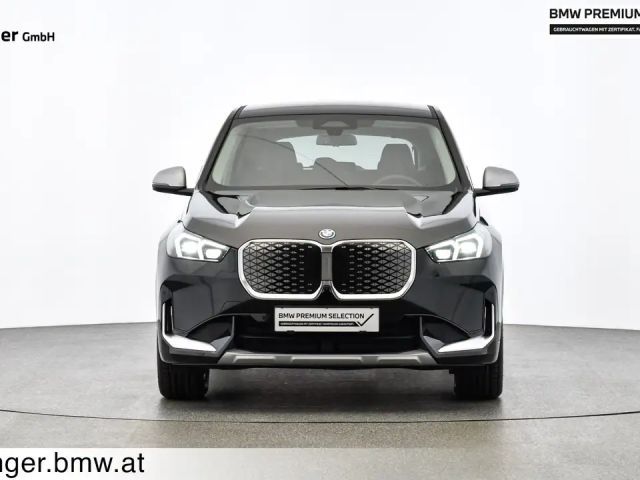BMW iX1 xDrive30