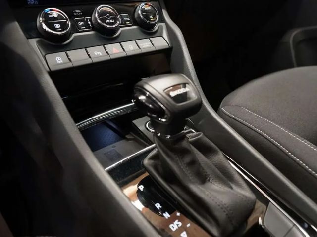 Skoda Karoq 2,0 TDI DSG ''LED*ACC*NAVI*R-KAM*VIRTUAL''