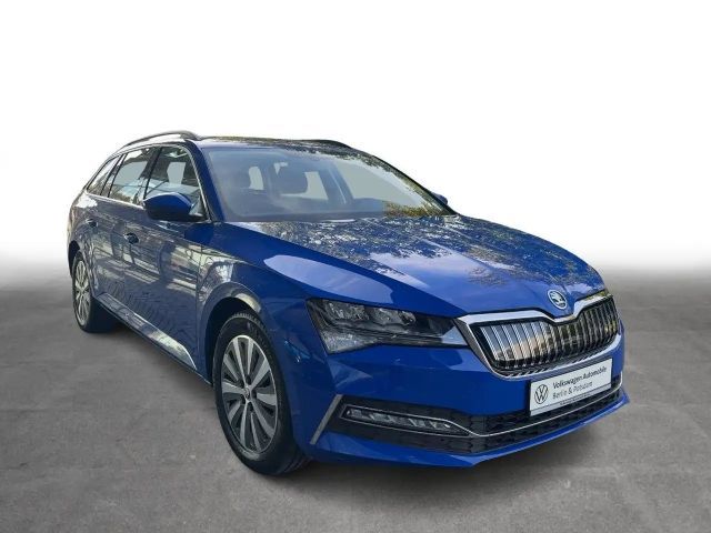 Skoda Superb 1.4 TSI Ambition Combi iV