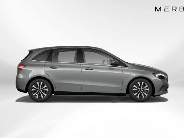 Mercedes-Benz B 180 Sedan