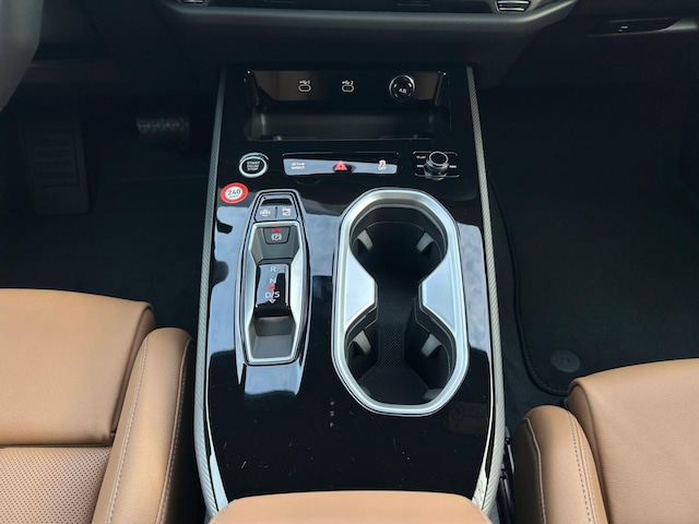 Audi A6 Avant Quattro S-Tronic