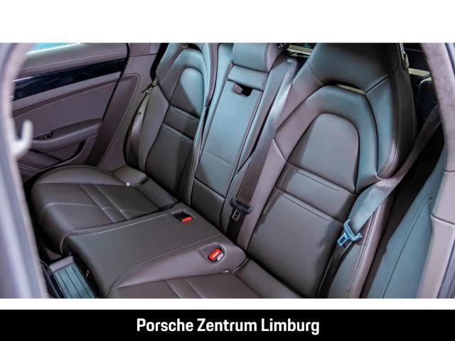 Porsche Panamera GTS Sport Turismo