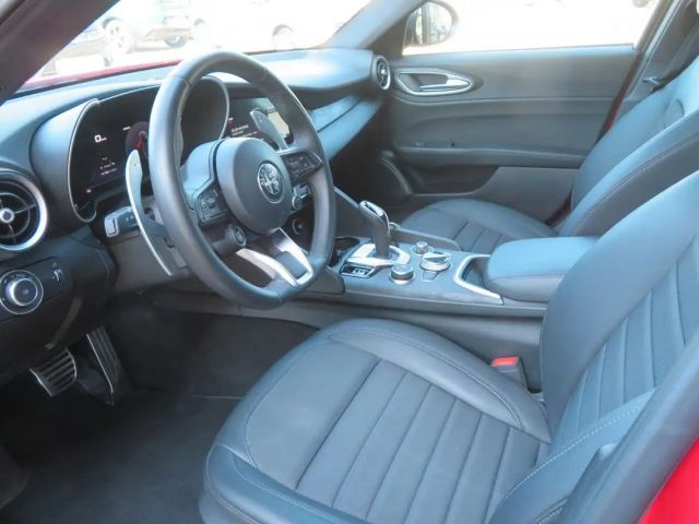 Alfa Romeo Giulia Q4