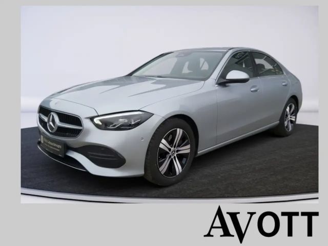 Mercedes-Benz C 200 C 200 d Sedan