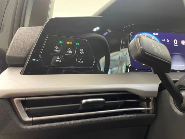 Volkswagen Golf 1.5 TSI Business Life Plus