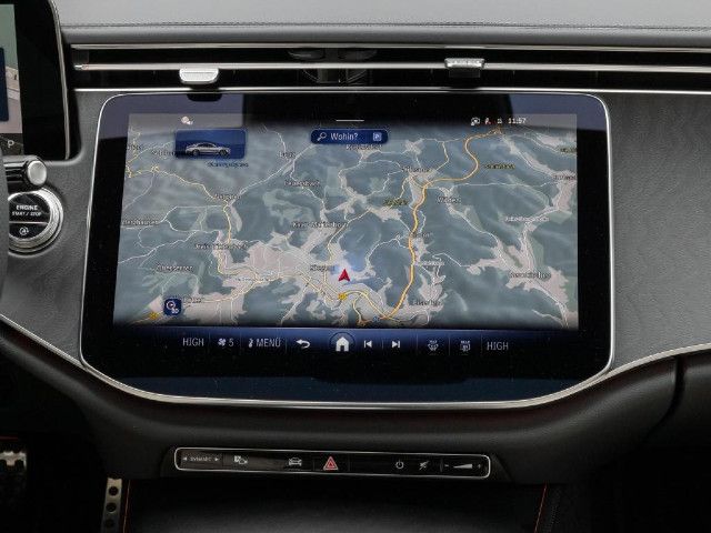 Mercedes-Benz E 200 Sedan