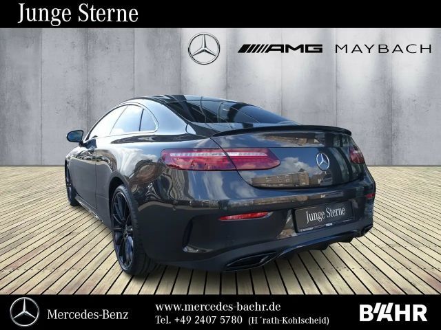 Mercedes-Benz E 220 AMG Line Coupé E 220 d