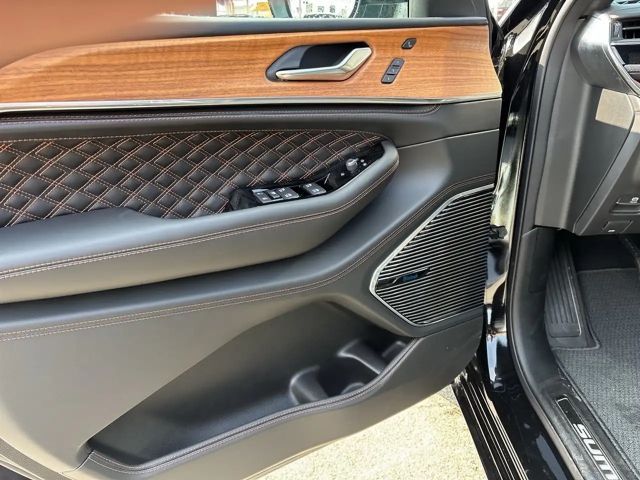 Jeep Grand Cherokee 4xe Summit