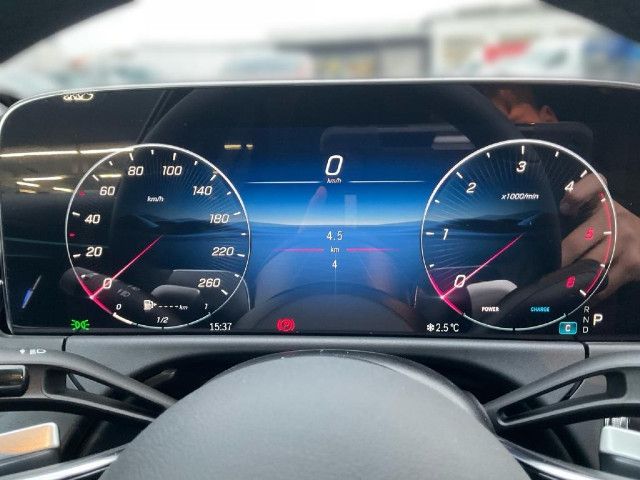 Mercedes-Benz E 200 E 200 d Sedan