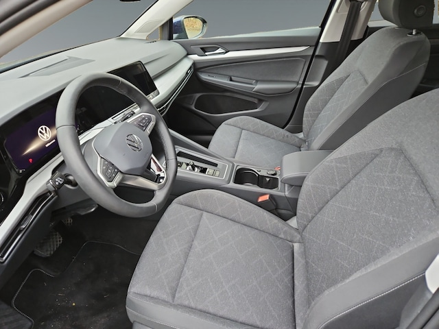 Volkswagen Golf 1.5 eTSI DSG Life Variant