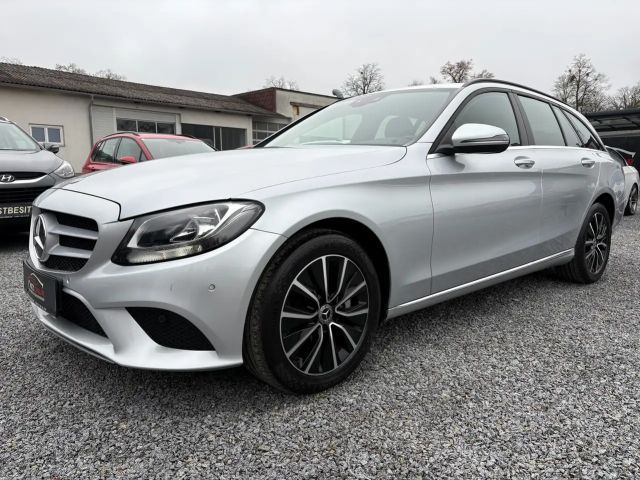Mercedes-Benz C 220 4MATIC C 220 d Estate