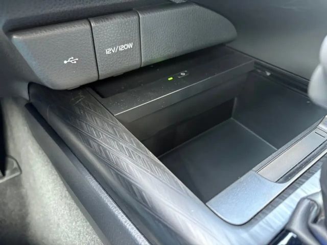 Toyota Camry Hybride Lounge