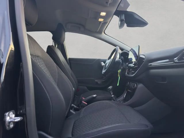 Ford Puma EcoBoost Titanium