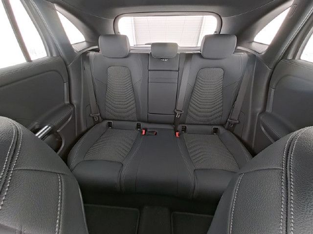 Mercedes-Benz EQA 300 4MATIC