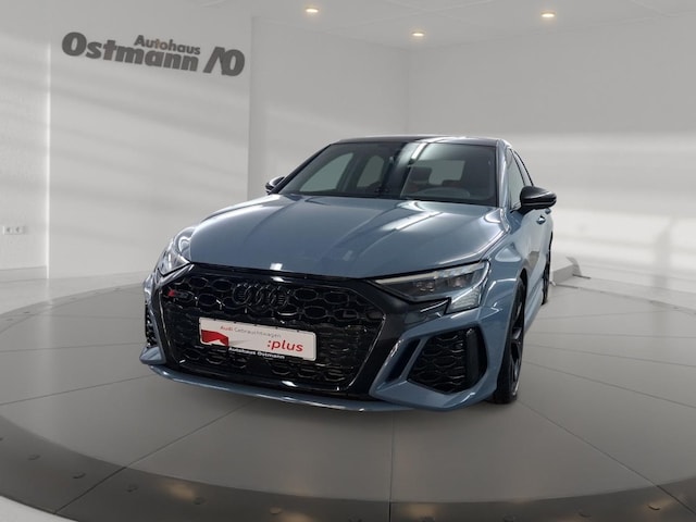 Audi RS3 Quattro S-Tronic Sedan