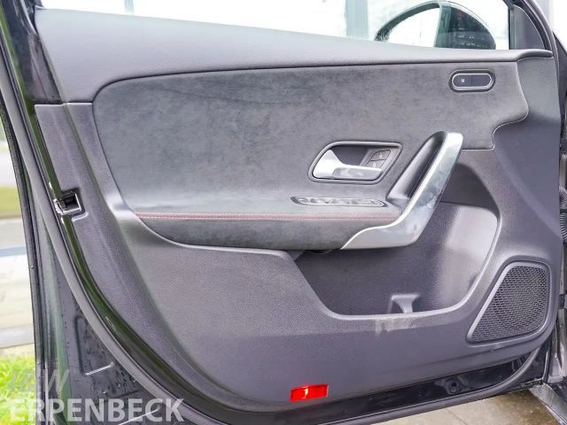 Mercedes-Benz A 200 AMG Line