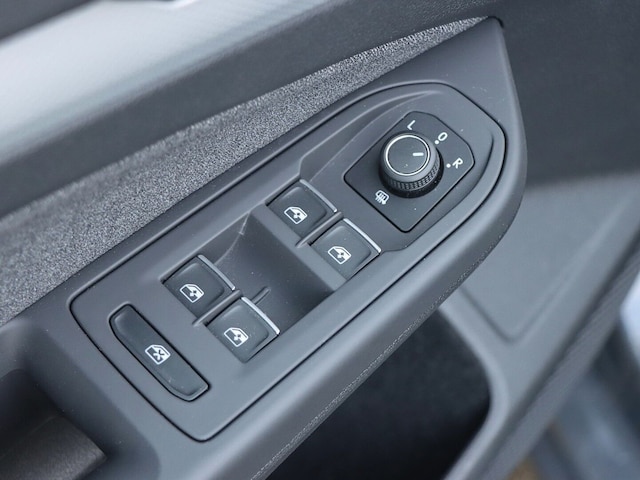 Volkswagen Golf 1.5 eTSI DSG Golf VIII Move