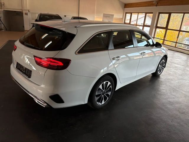 Kia Ceed Hybrid PHEV SportWagon Vision