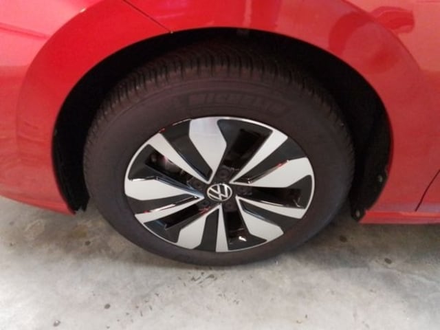 Volkswagen Golf 1.5 eTSI DSG Golf VIII