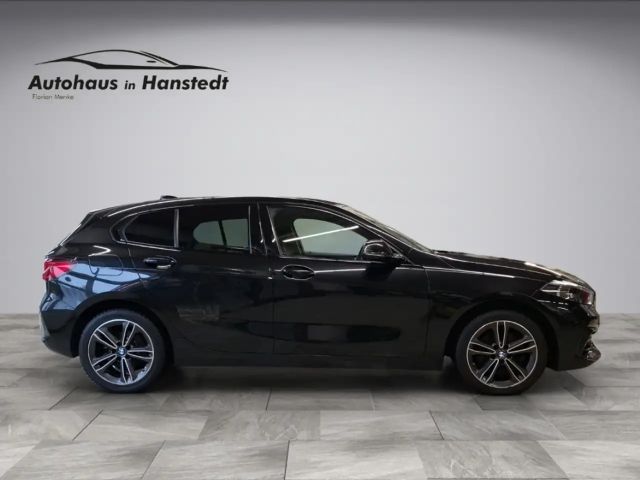 BMW 116 116i Sedan Sport Line