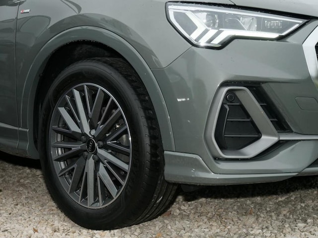 Audi Q3 35 TDI Quattro S-Tronic