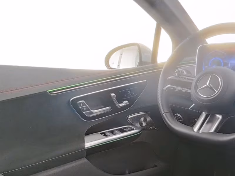 Mercedes-Benz EQE 300 AMG Line Sedan