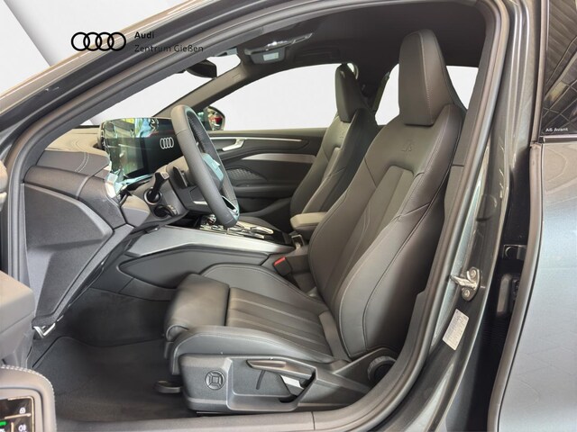 Audi A6 Avant Quattro S-Tronic