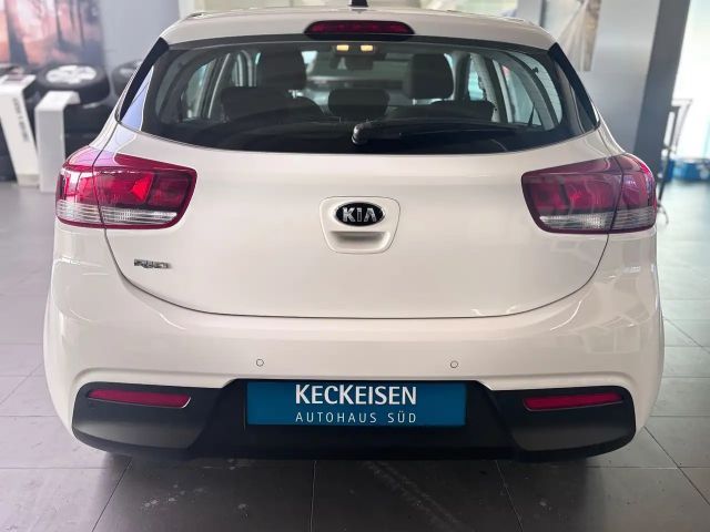 Kia Rio Vision