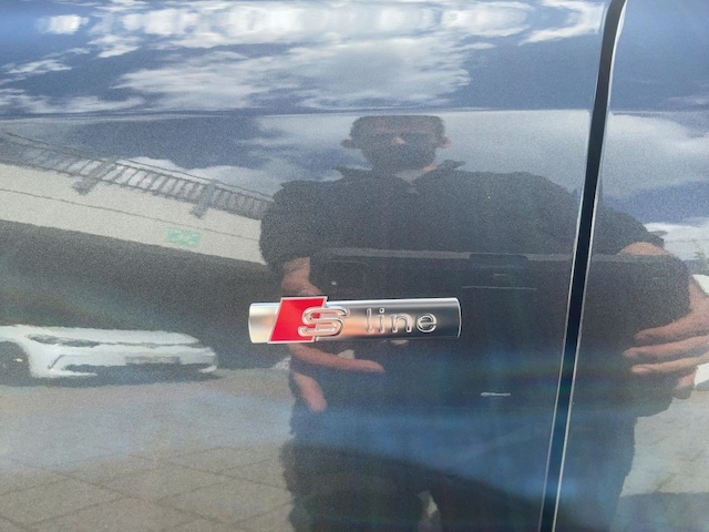 Audi A6 Avant Quattro S-Tronic