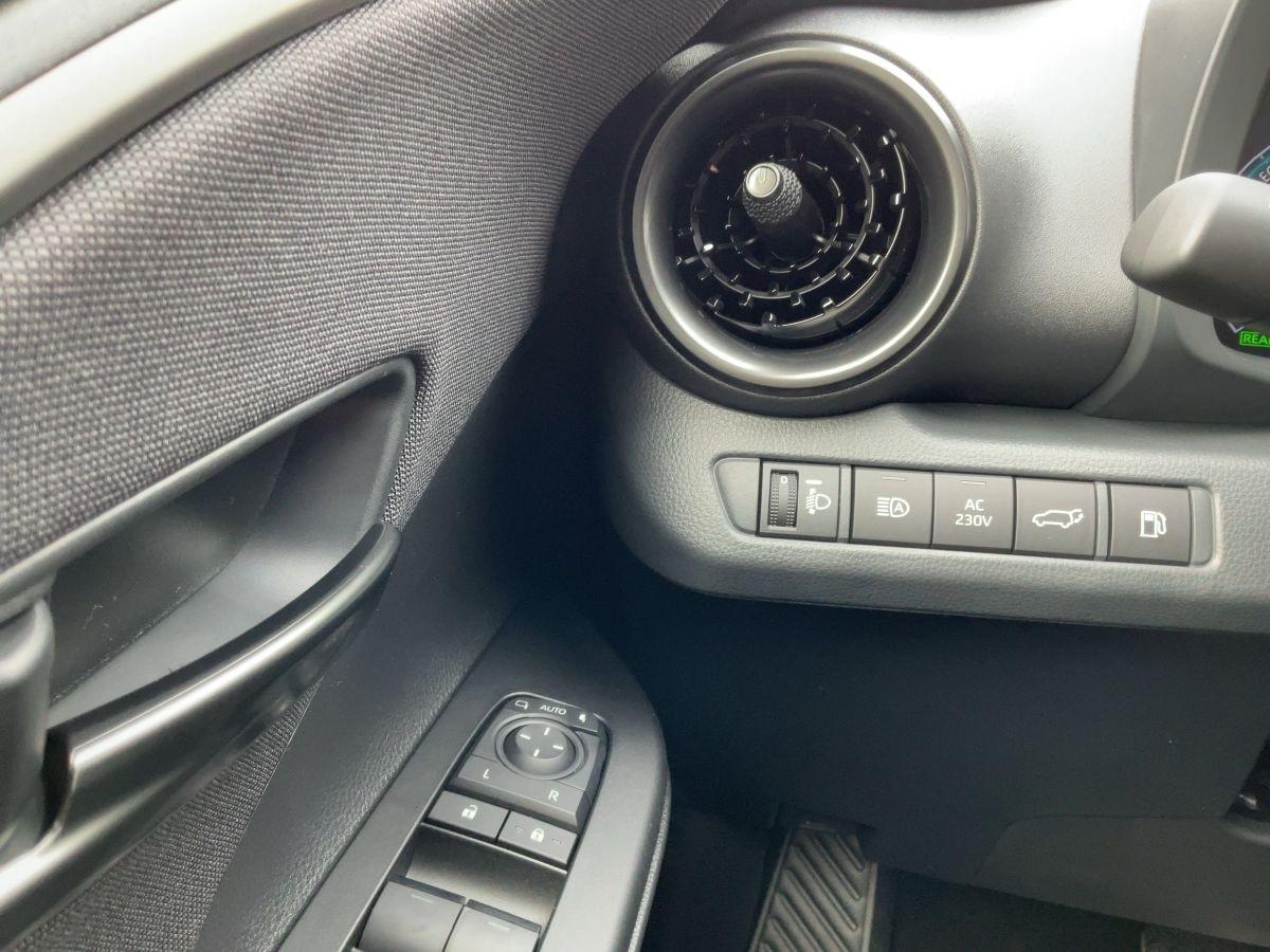 Toyota C-HR Plug-in Team D Technik