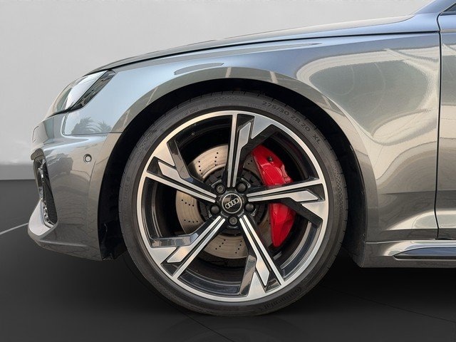 Audi RS4 Avant Quattro