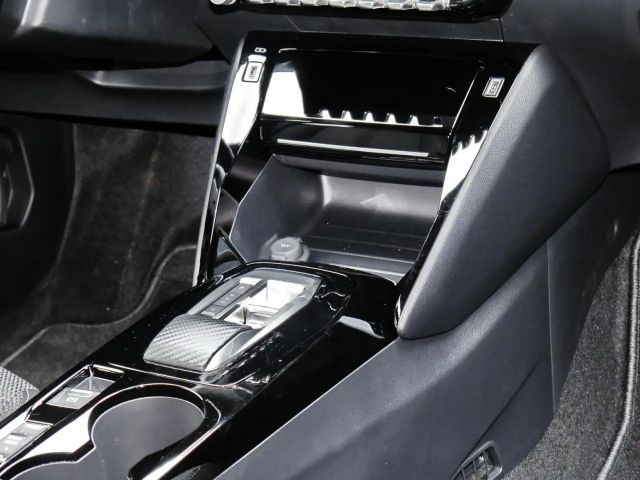 Peugeot E-2008 Allure Pack