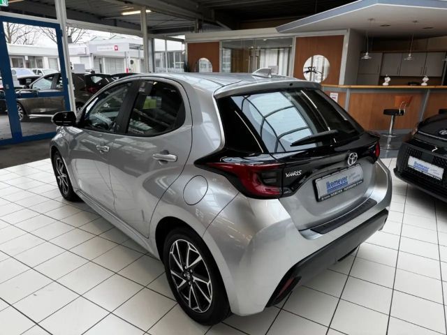 Toyota Yaris Hatchback Team D