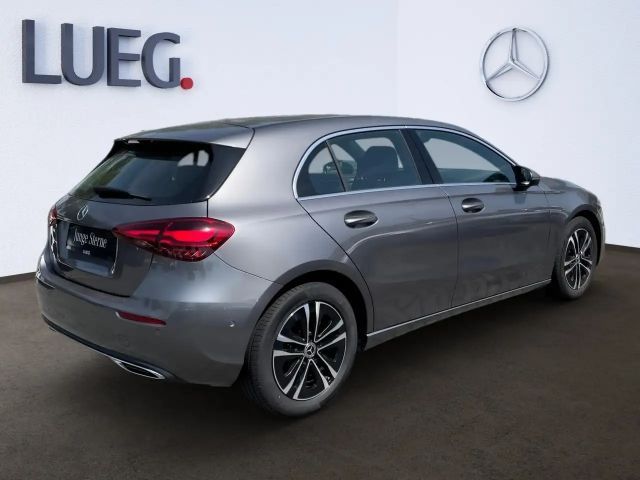 Mercedes-Benz A 180 Progressive